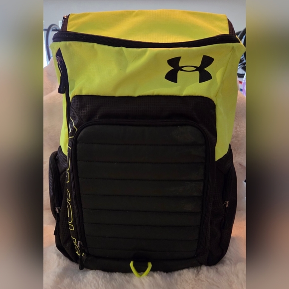 Under Armour Black and Yellow Men's Backpack - Picture 2 of 8